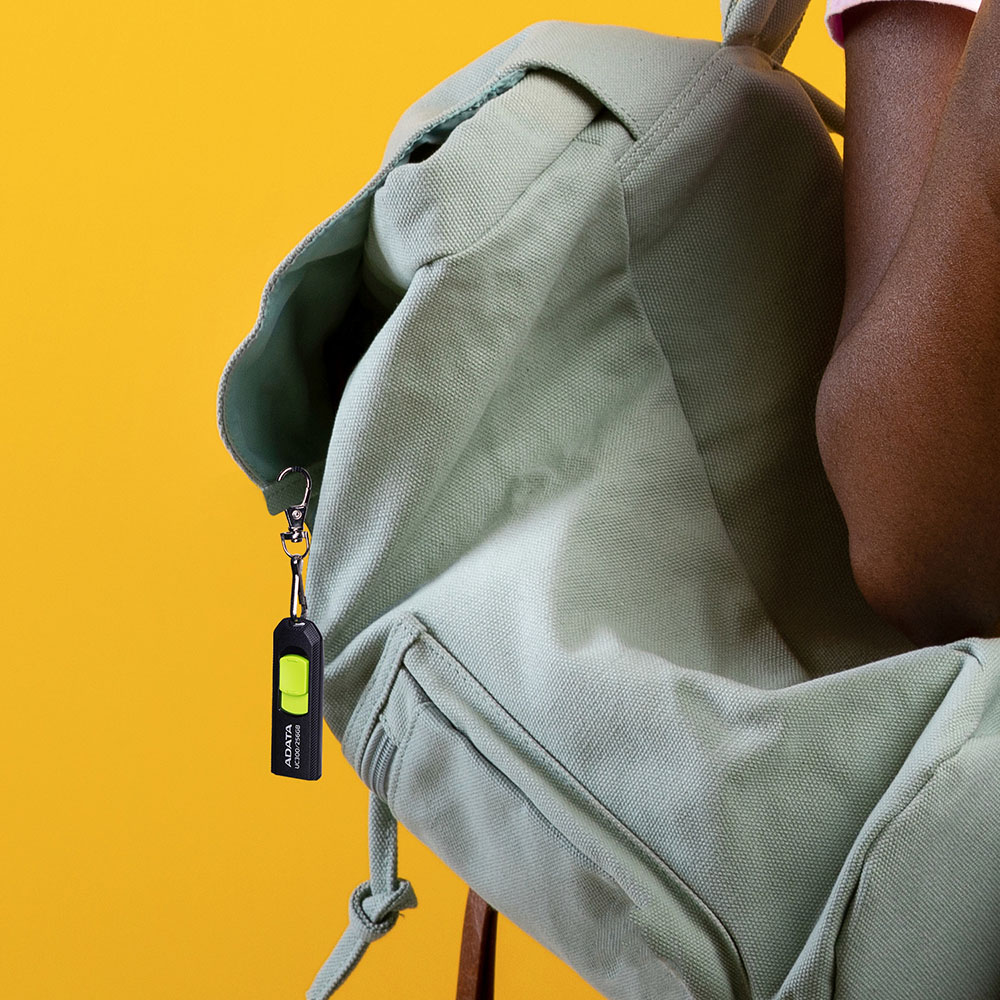 Memoria ADATA 128GB USB-C CHOICE UC300 3.2 Negro con Verde ACHO-UC300-128G-RBKGN